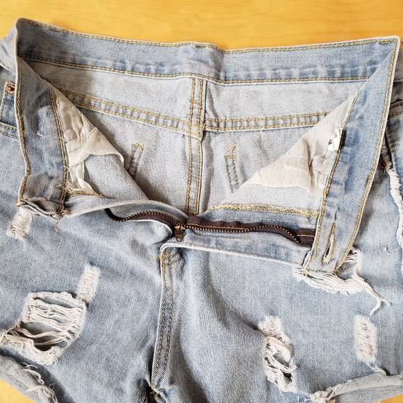 Jean shorts - Picture 3 of 4
